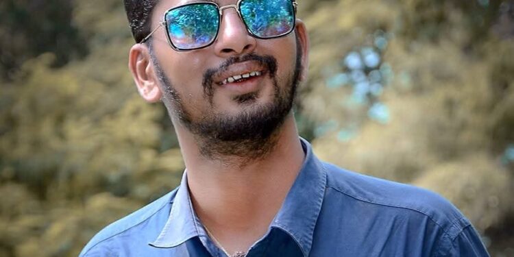 राष्ट्रवादीच्या ओंकार हजारेचा मृत्यू ; मृतदेह बंद कारमध्ये आढळला