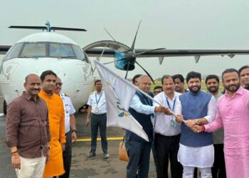 ‘विमान गोव्याचं अन् मार्केट देवेंद्रचं’ इकडे मनीषराव विजय मालकांनाच विसरले !