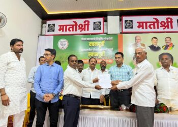 आमदार विजयकुमार देशमुख यांच्या शिबिराला नागरिकांचा प्रचंड प्रतिसाद ; काय होते असे शिबिर