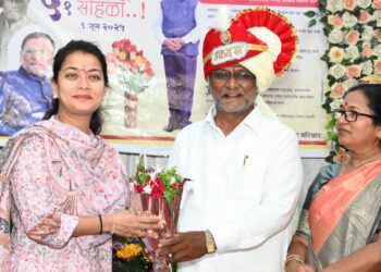 सोलापूर झेडपीच्या या भाऊंची अशी झाली एकसष्ठी साजरी ; ताईंनी पण दिल्या शुभेच्छा