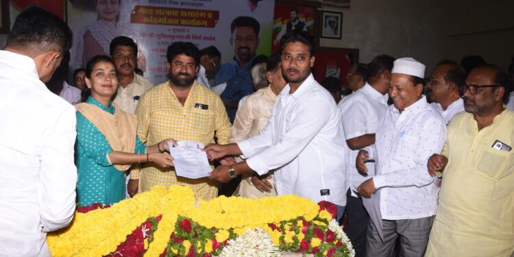 योगेश रणधिरे सोलापूर युवक काँग्रेसचे शहर उपाध्यक्ष ; साहेबांच्या हस्ते घेतले पत्र