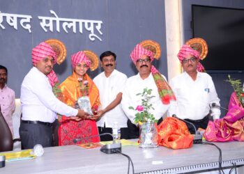 नविन तंत्रज्ञानाच्या सहाय्याने प्रगती करा ; झेडपी नंबर वन पतसंस्थेने केला गुणवंत पाल्यांचा सत्कार