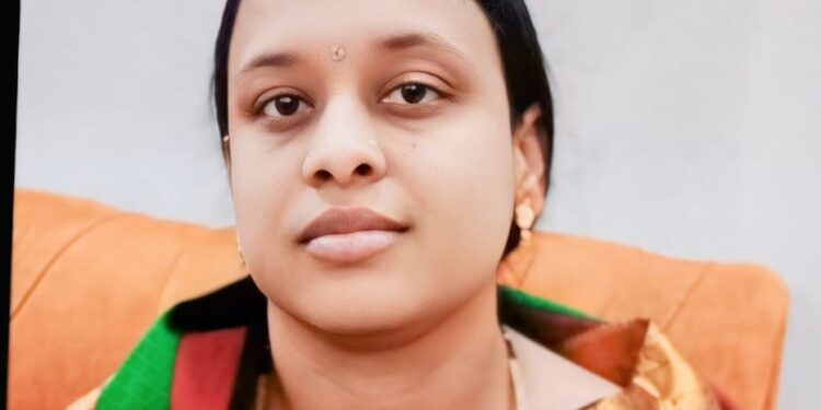 सोलापुरात पत्नीचा खून करून पती पोलीस ठाण्यात दाखल ; पती वकील असल्याची माहिती