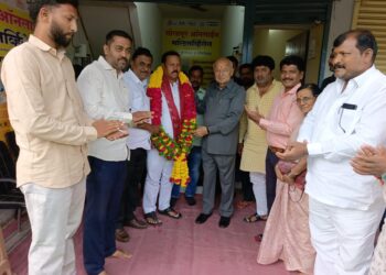 सुशीलकुमारांच्या उपस्थितीत रणधिरे- हत्तुरे युवा पिढीच्या एकीचा नारा ! साहेबांनी दिला जुन्या आठवणींना उजाळा