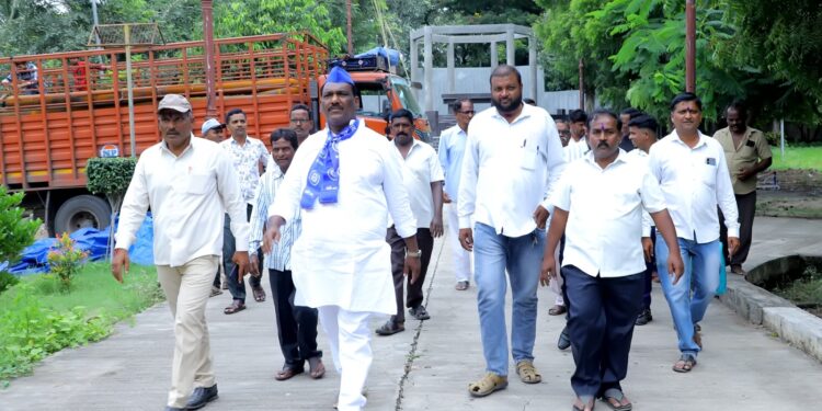 सोलापुरात डॉ. बाबासाहेब आंबेडकर उद्यानामध्ये ॲम्पी थिएटर कामाचा शुभारंभ