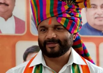 महापालिकेत कमळ फुलवण्यासाठी तयार रहा ; भाजप कार्यालयात जयभाऊनी कार्यकर्त्यांशी साधला संवाद