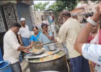 “मानलं रं पठ्ठ्या तुला”  घरकुल मध्ये जनतेसाठी तो राबतोय रात्र अन् दिवस