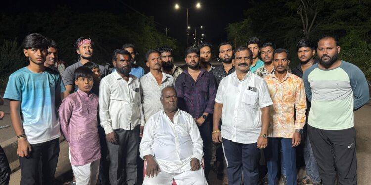 ईच्छा भगवंताची नवरात्रोत्सव मंडळाच्या बहारदार लेझीम सराव ताफ्यांचा भव्य शुभारंभ ; डीजे डॉल्बीला फाटा देत…..