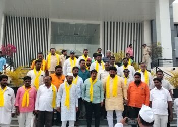 सोलापुरात लक्ष्मण हाक्केंसाठी सर्वपक्षीय धनगर नेते एकवटले !