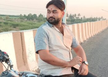 मंद्रूपच्या अनमोल केवटेचा लातूर मध्ये खून ; महिला गंभीर