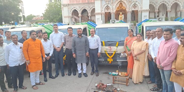 शहर स्वच्छतेच्या ताफ्यात नव्या 25 घंटागाड्या दाखल ; पालकमंत्र्यांच्या हस्ते लोकार्पण