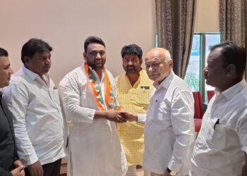 सोलापुरात एमआयएमला मोठा धक्का ; मोहसिन मैंदर्गीकर काँग्रेसचे अल्पसंख्यांक युवक अध्यक्ष