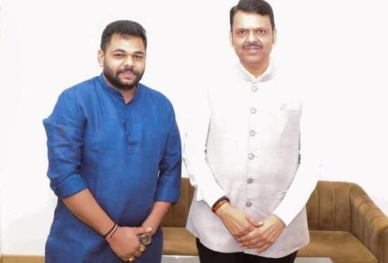 भाजप प्रवेशानंतर कोठेंनी प्रथमच घेतला फडणवीसांचा आशीर्वाद