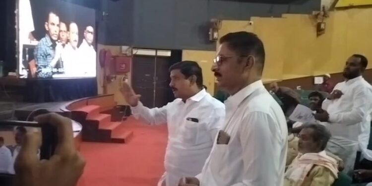 भाजपच्या नरेंद्र काळे यांना धक्का ; ओबीसी महिलेसाठी आरक्षित, हरकती दरम्यान आयुक्तांशी “तू तू मैं मैं” ;  पहा कोणते प्रभाग झाले ओबीसी अन् सर्वसाधारण महिलेसाठी आरक्षित