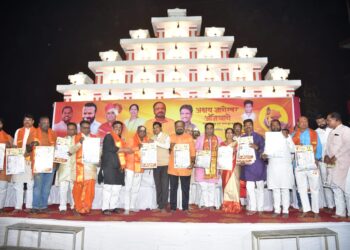 अक्षय अंजिखाने मित्रपरिवाराच्या  दिनदर्शिकेचे थाटात प्रकाशन ; या नेत्यांची उपस्थिती