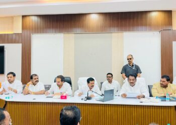 सोलापूरच्या  पाणी प्रश्न नागरिकांना दिलासा देणारा निर्णय ; राष्ट्रवादीचे ‘अण्णा द ग्रेट’ ; नाय तर संक्रात तुमच्याकडं येईल