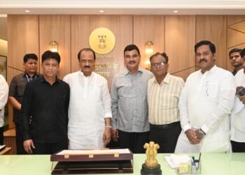 एमआयएमचं होत नाही, चला बाबा राष्ट्रवादीत ; रियाज खरादी, राजेंद्र कलंत्री यांनी बांधले दादांच्या उपस्थितीत घड्याळ