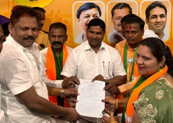 श्रीदेवी फुलारे यांनी मागितली या प्रवर्गातून भाजपकडे उमेदवारी