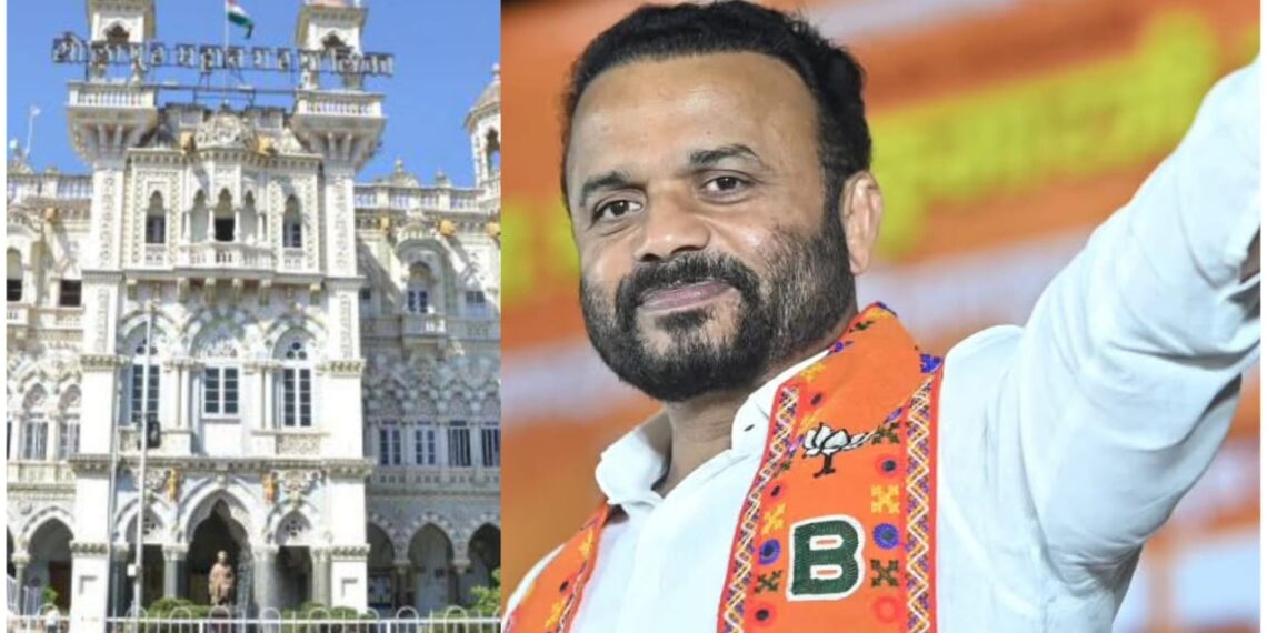 पालकमंत्री गोरेंचा ‘जय हो’ ; सोलापूर भाजपच्या विजयाचे शिल्पकार जयकुमार गोरे, सचिन कल्याणशेट्टी अन् देवेंद्र कोठे