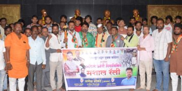 ऑगस्ट क्रांती दिनानिमित्त सोलापूर शहर युवक कॉंग्रेस मशाल रॅली