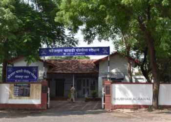 गणेशोत्सव वर्गणी करिता मागितले तीन लाख आणि मारण्याची धमकी ; त्या ‘नेता ‘ विरुद्ध गुन्हा दाखल